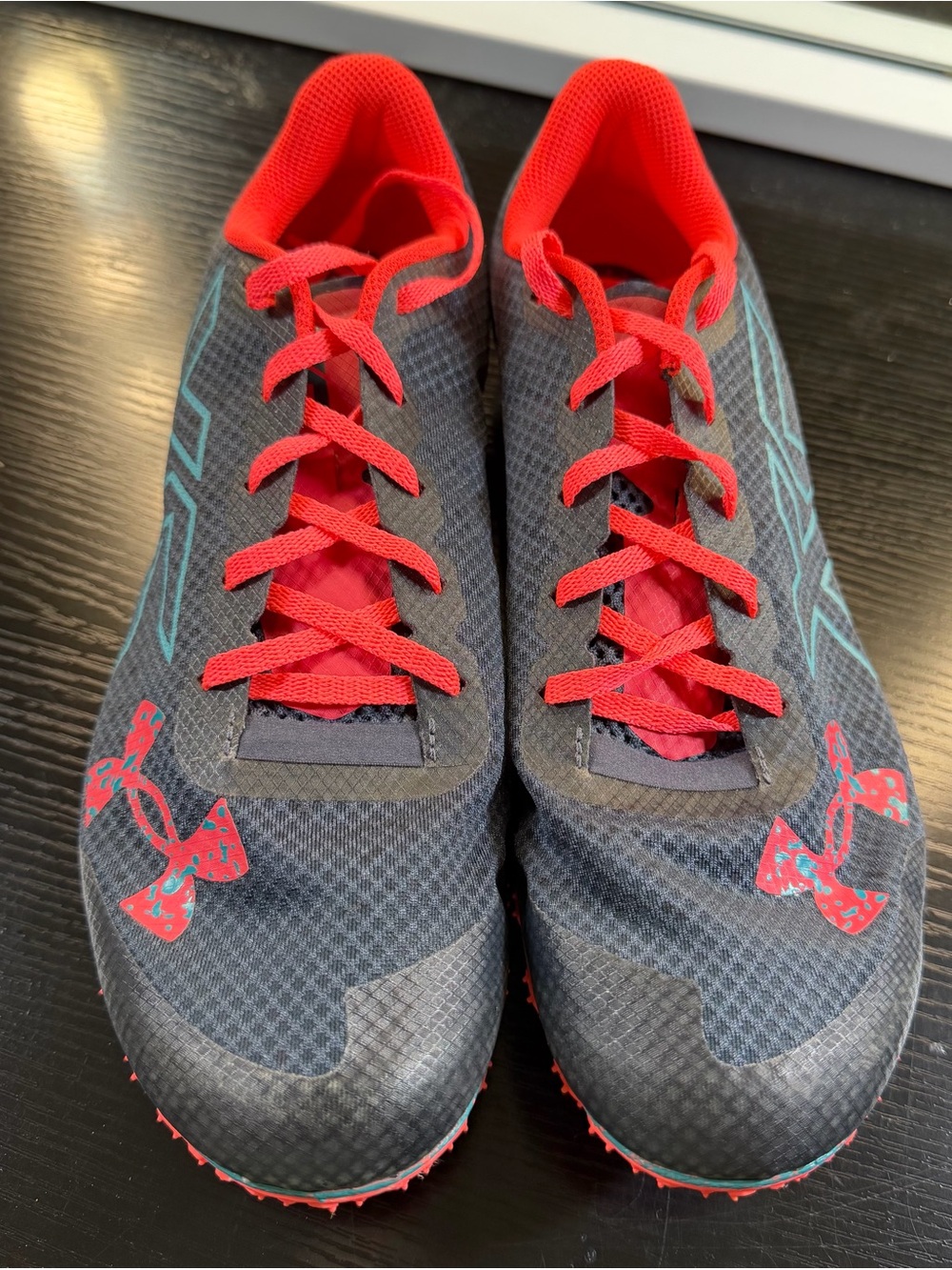Under Armour Brigade XC Low Track Spikes Lace Up Metal Gray/Red/Blue 3022001-401
